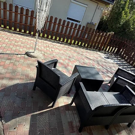 Arsenal Sorhazi Apartament Balatonfůzfő